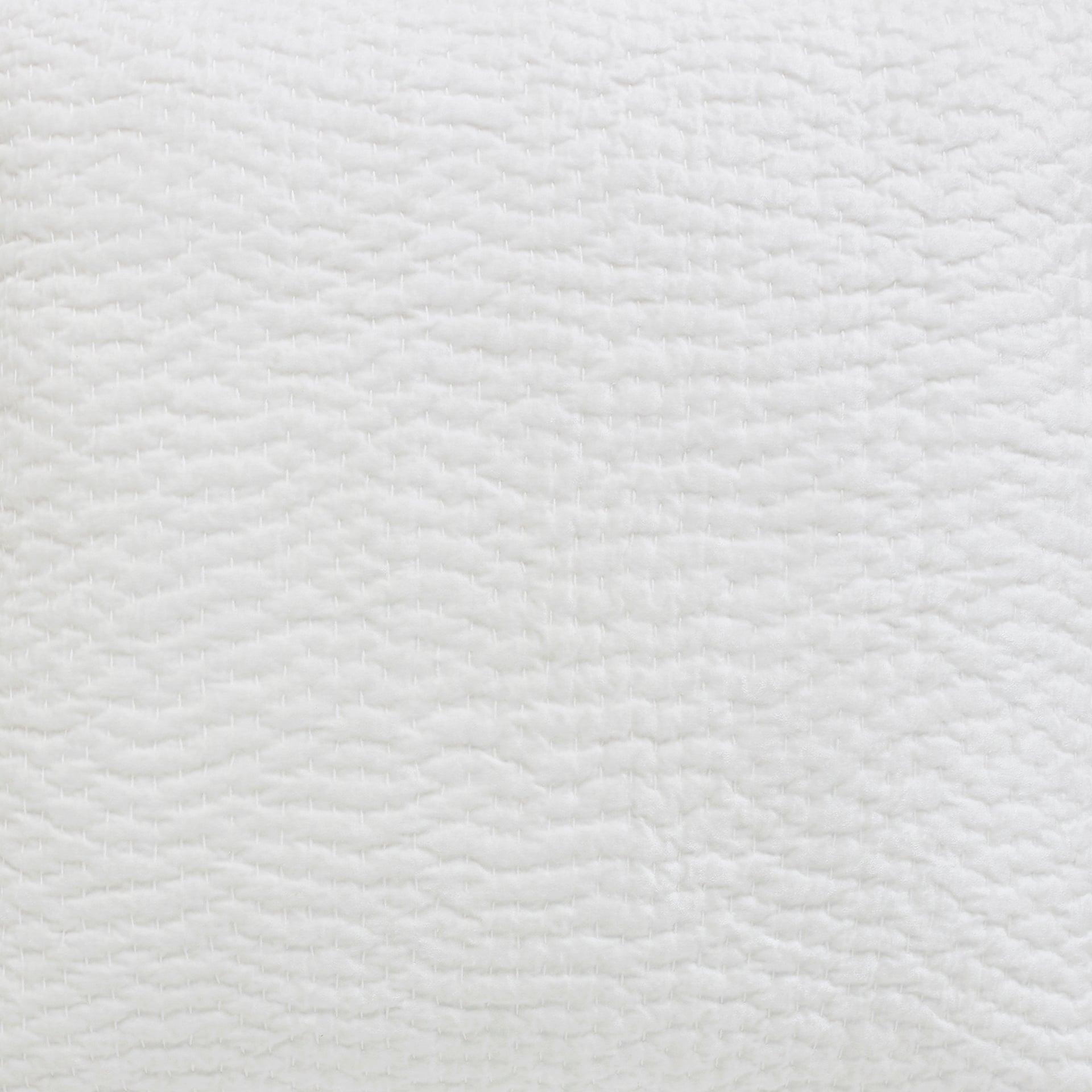 SWT-182-7.8_1|White textured fabric with subtle wavy, crinkled pattern. Soft, breathable material for comfortable sheets or quilts.