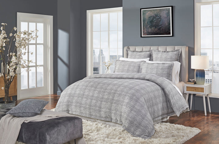 DT-034-9092_2|Inviting gray textured duvet cover set and matching shams, creating a cozy and stylish contemporary bedroom scene.