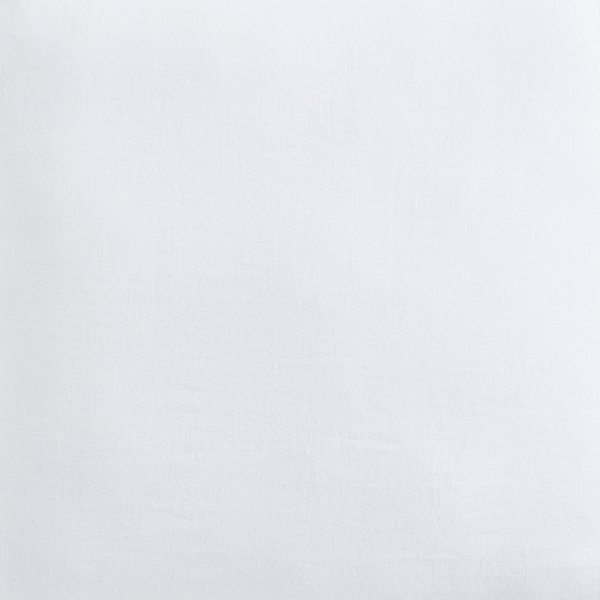 SWT-037-1010_1|Clean white fabric swatch with subtle linen texture, ideal for versatile interior design and material selection projects.