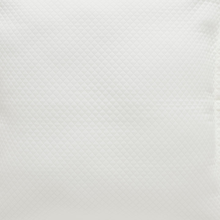 SWT-189-1010_1|White individual swatch, displaying a classic diamond quilted pattern with consistent, evenly spaced stitches.