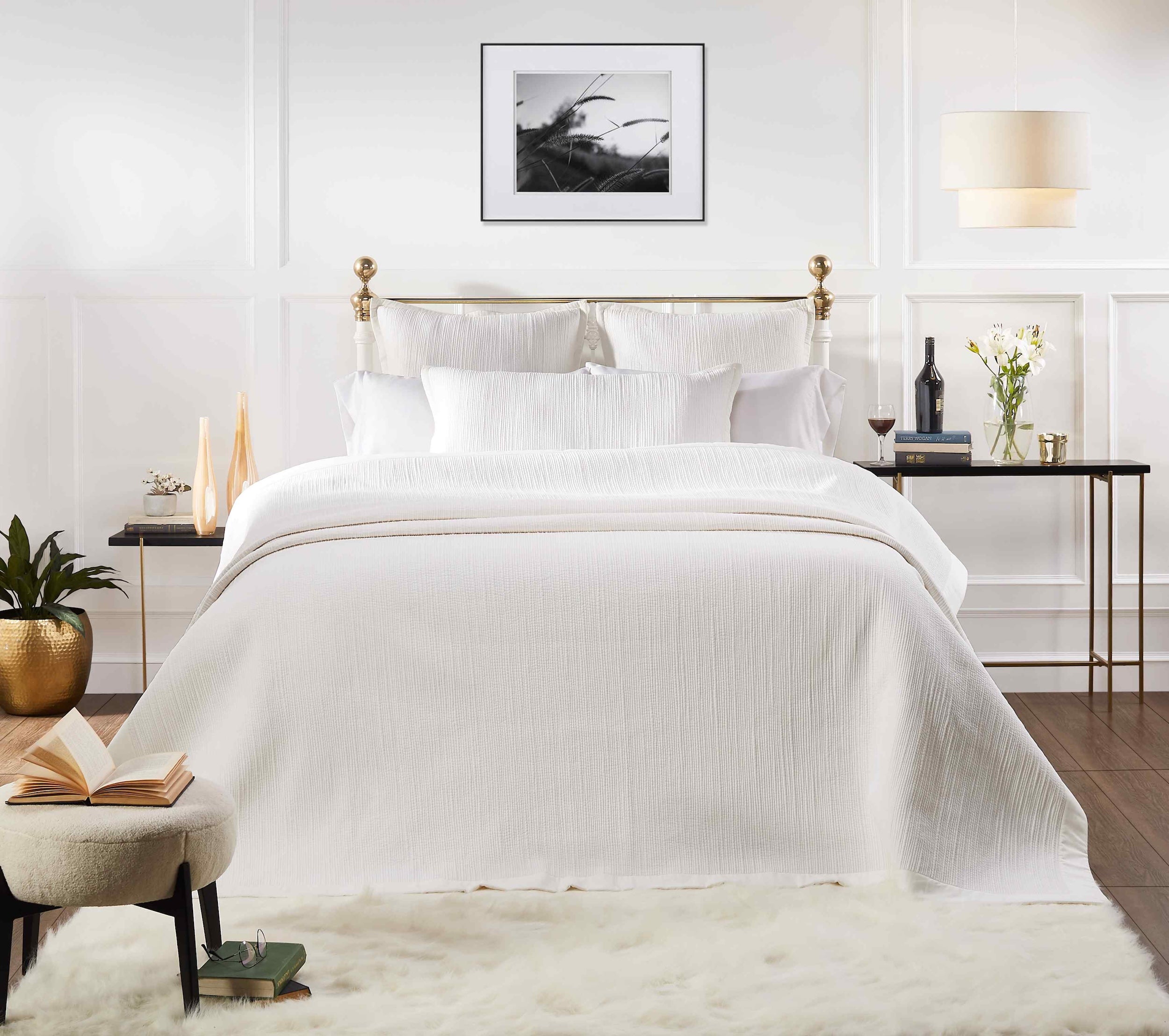 CL-168-9496_1|White textured cotton blend coverlet for a luxurious master bedroom. Elegant and cozy bedding decor.